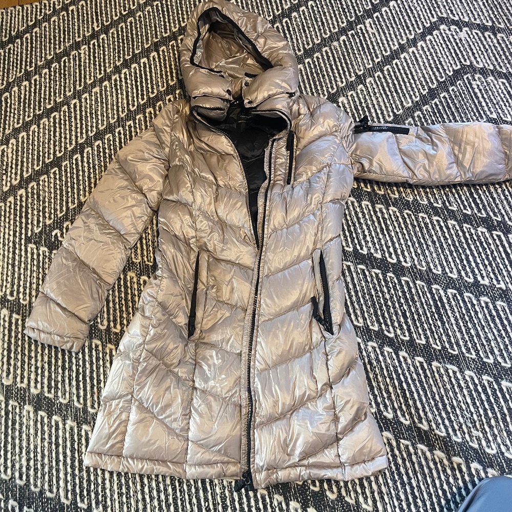 Women’s metallic silver winter coat puffer
